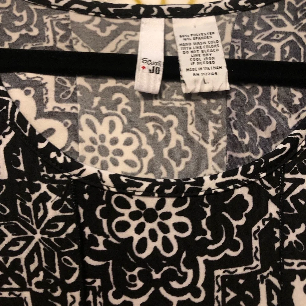 Sami Jo Floral  Black and White Dress GUC - Picture 4 of 6